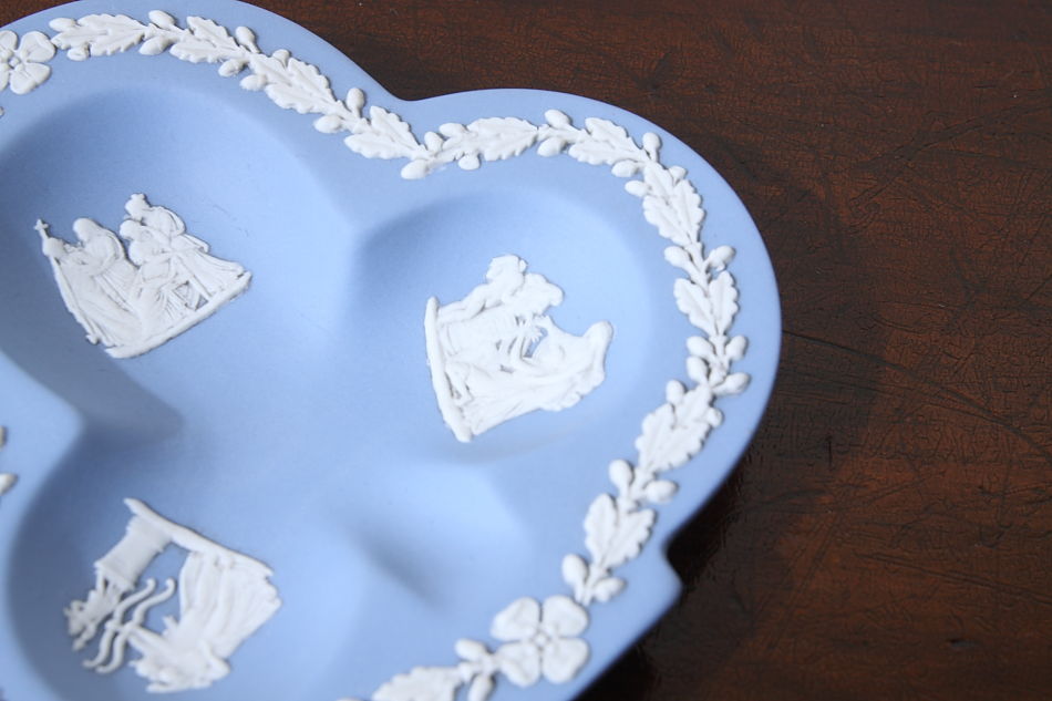 ウェッジウッドWedgewood ヴィンテージ“ジャスパー” リーフシェイプディッシュ