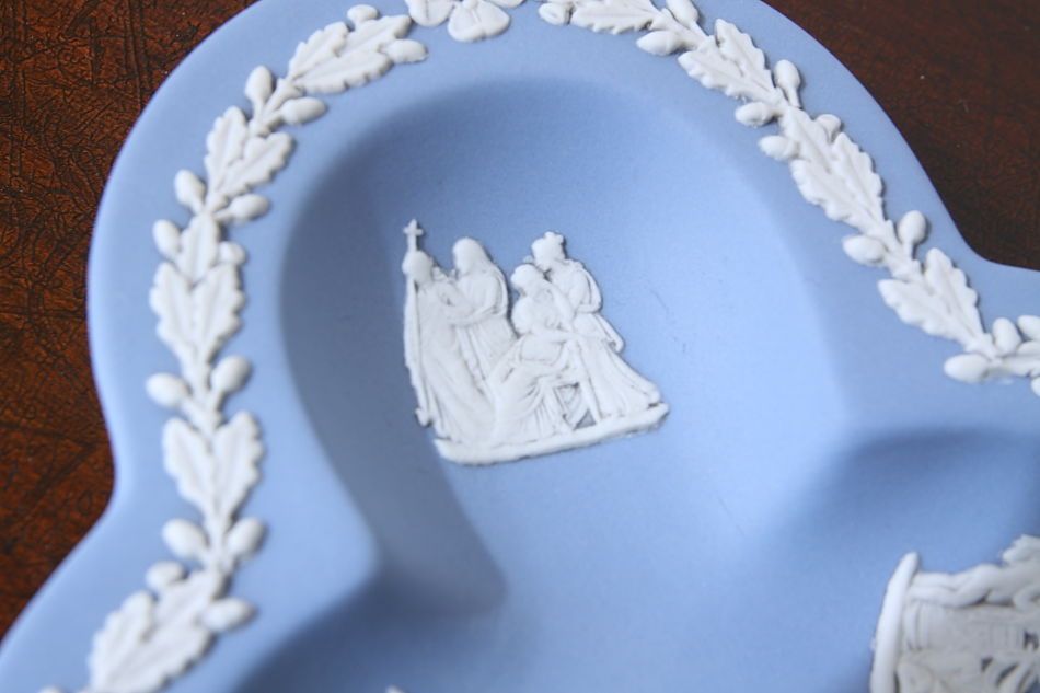 ウェッジウッドWedgewood ヴィンテージ“ジャスパー” リーフシェイプディッシュ