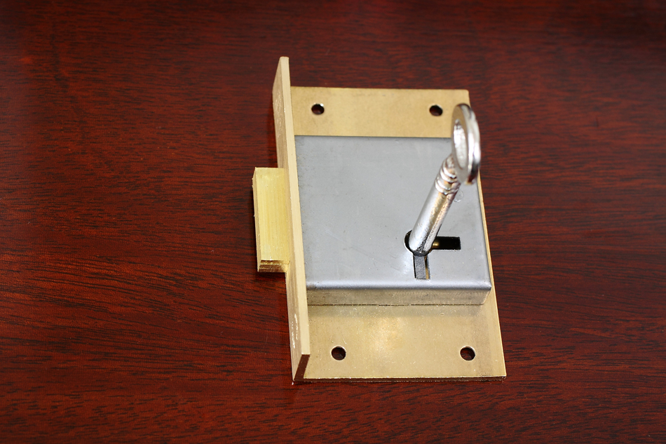 真鍮製チルロック キーセット28　76×48