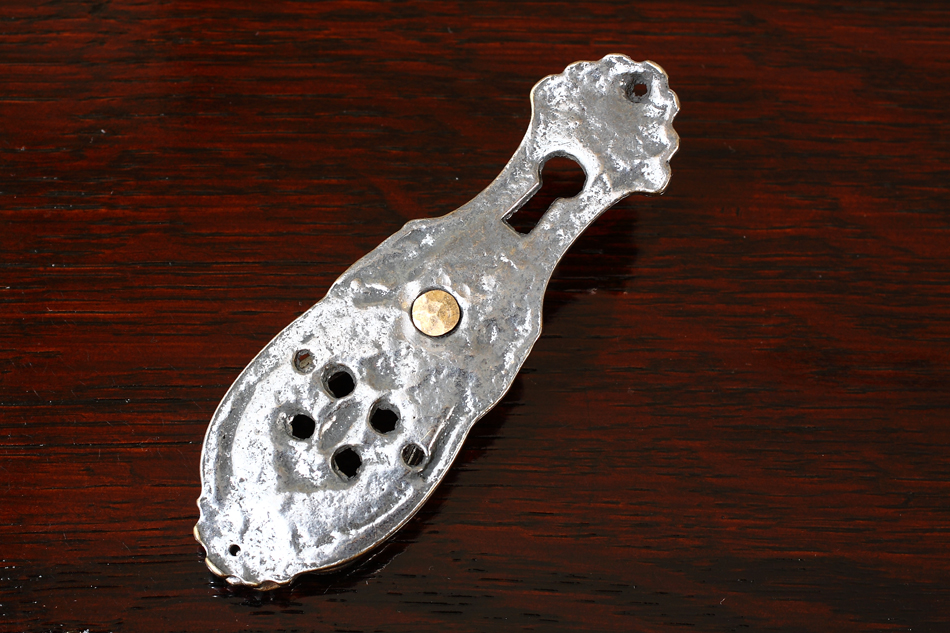 真鍮製 ワードローブハンドルキーホール(鍵穴)付き 96サイズ
