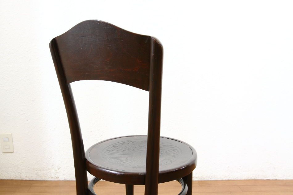 トーネットTHONET ベントウッドパネルバックチェア