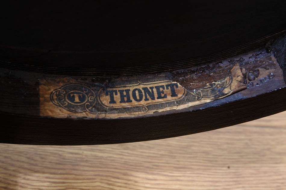 トーネットTHONET ベントウッドパネルバックチェア