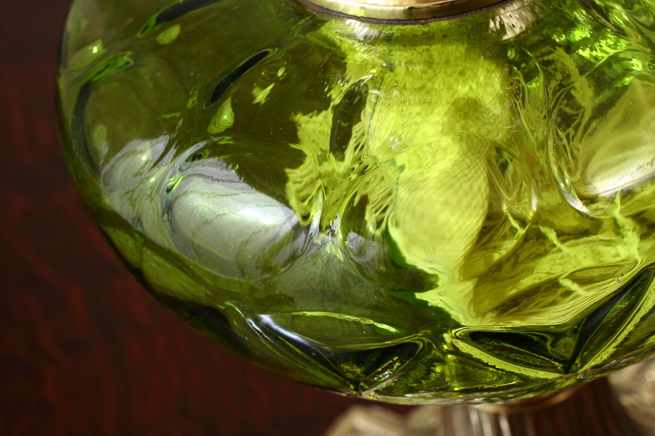 クリスタル&ピスタチオグリーンガラス オイルランプ
