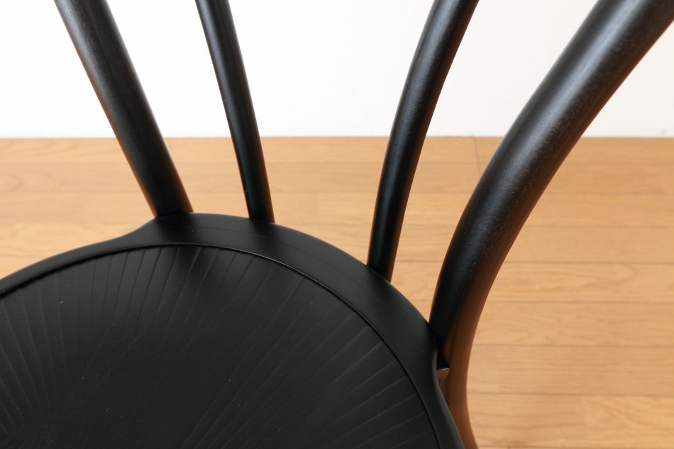 ページドPaged ベントウッドスタッキングチェア No18 / ダークウェンジ