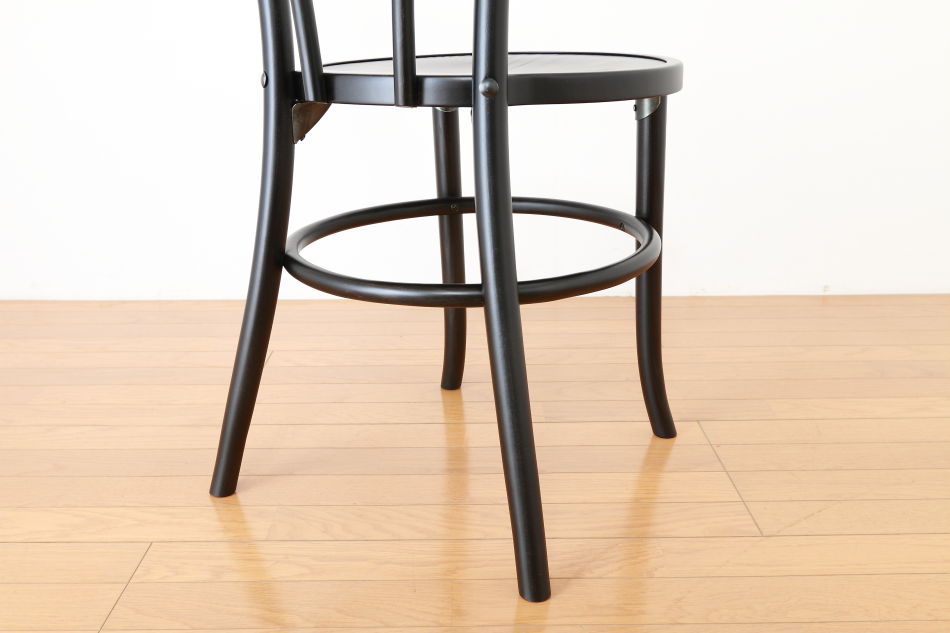 ページドPaged ベントウッドスタッキングチェア No18 / ダークウェンジ