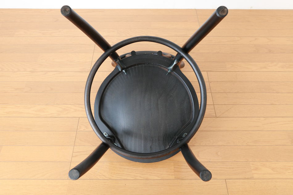 ページドPaged ベントウッドスタッキングチェア No18 / ダークウェンジ