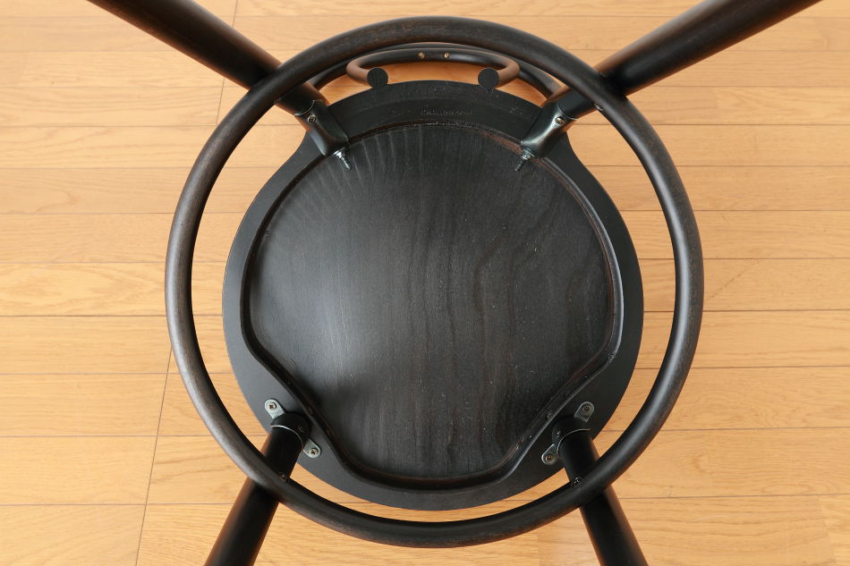 ページドPaged ベントウッドスタッキングチェア No18 / ダークウェンジ