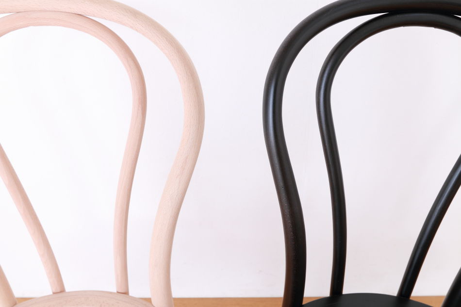 ページドPaged ベントウッドスタッキングチェア No18 / ダークウェンジ