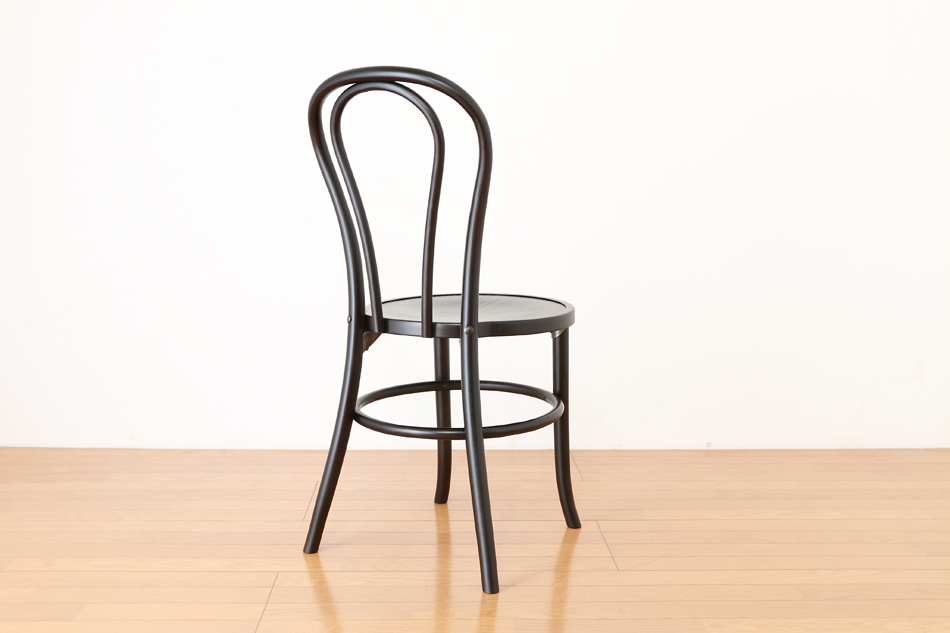 ページドPaged ベントウッドスタッキングチェア No18 / ダークウェンジ