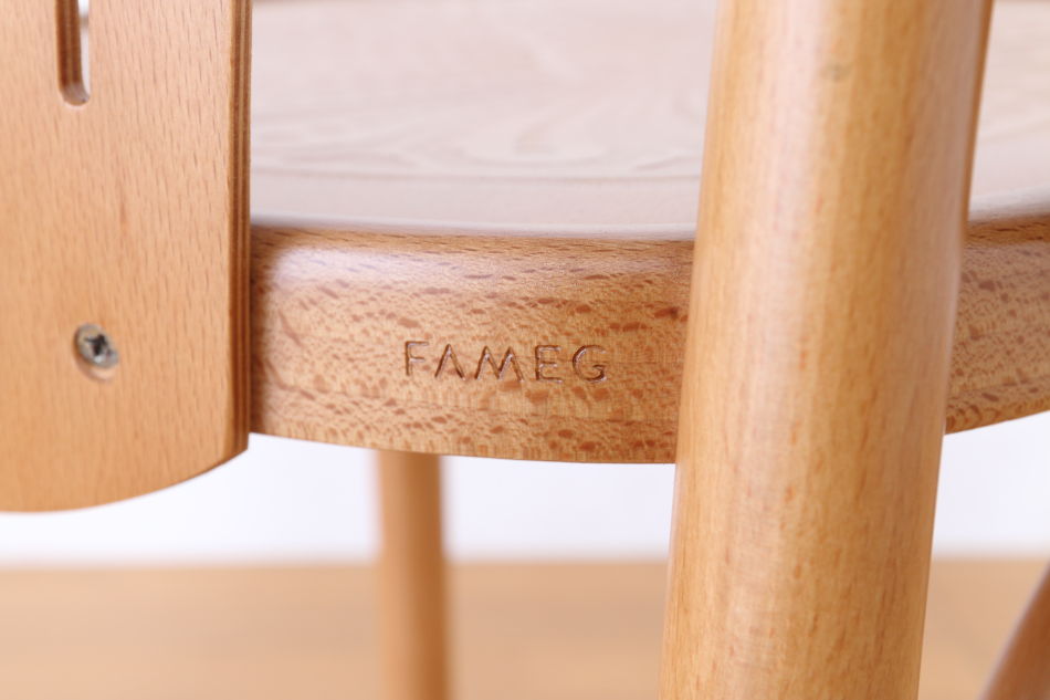 ファーメグFAMEG ベントウッドアームチェア No6023 / オーク・フィニッシュ