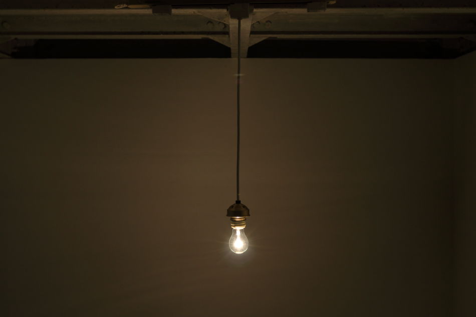 E26 スクリューホワイトソケットランプ / 真鍮ギャラリー付