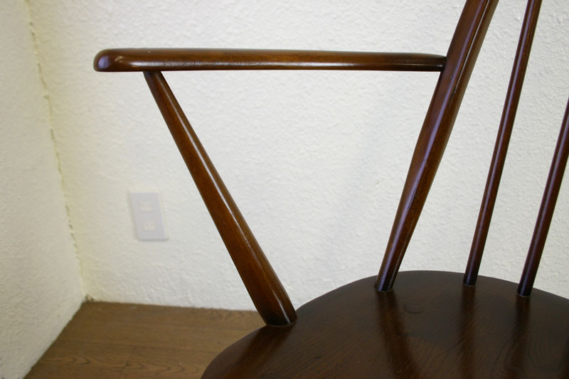 アーコールErcol クエーカーアームチェア