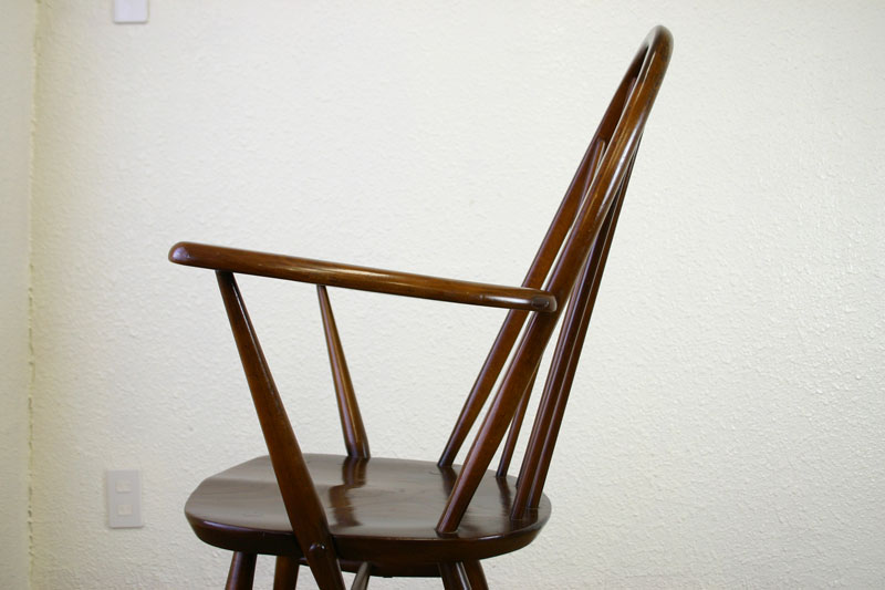アーコールErcol クエーカーアームチェア