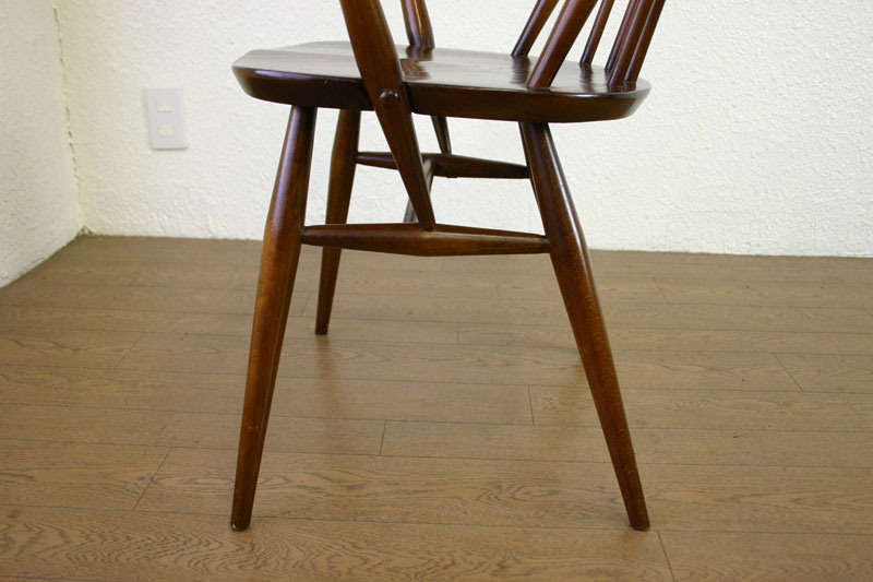 アーコールErcol クエーカーアームチェア