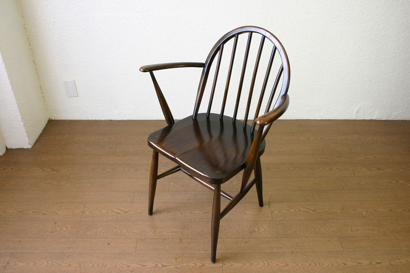 アーコールErcol スピンドルアームチェア