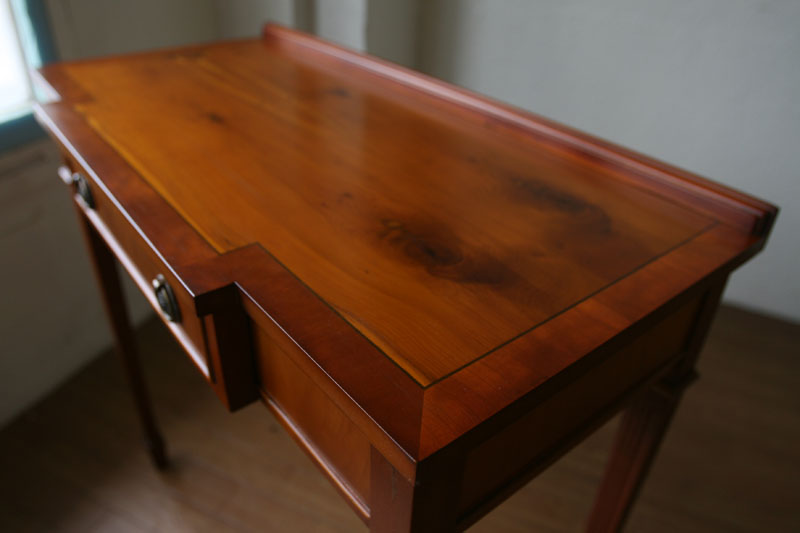 ユーウッドYew Woodホールテーブル
