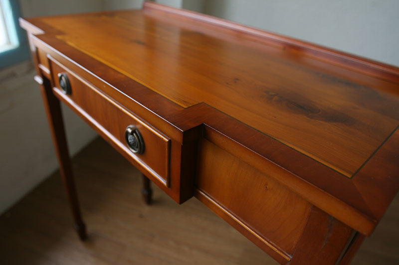 ユーウッドYew Woodホールテーブル