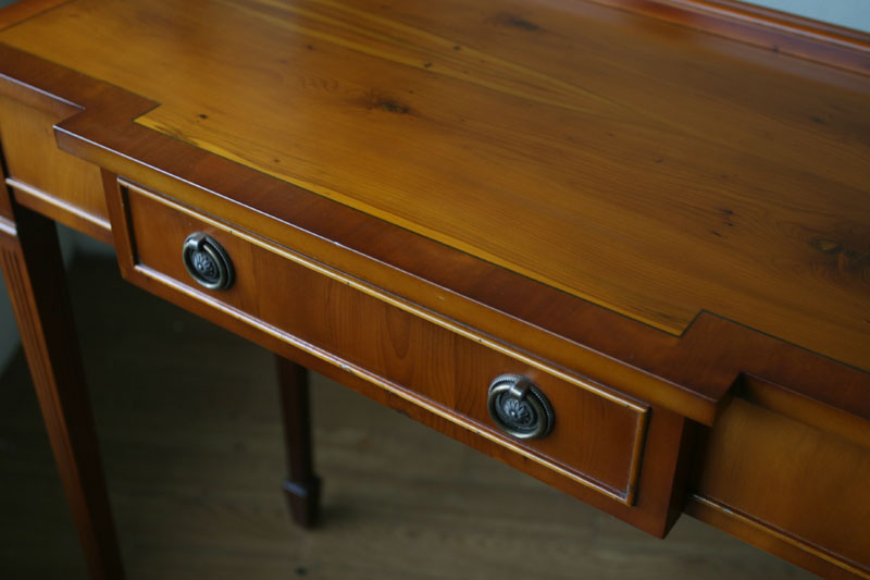 ユーウッドYew Woodホールテーブル