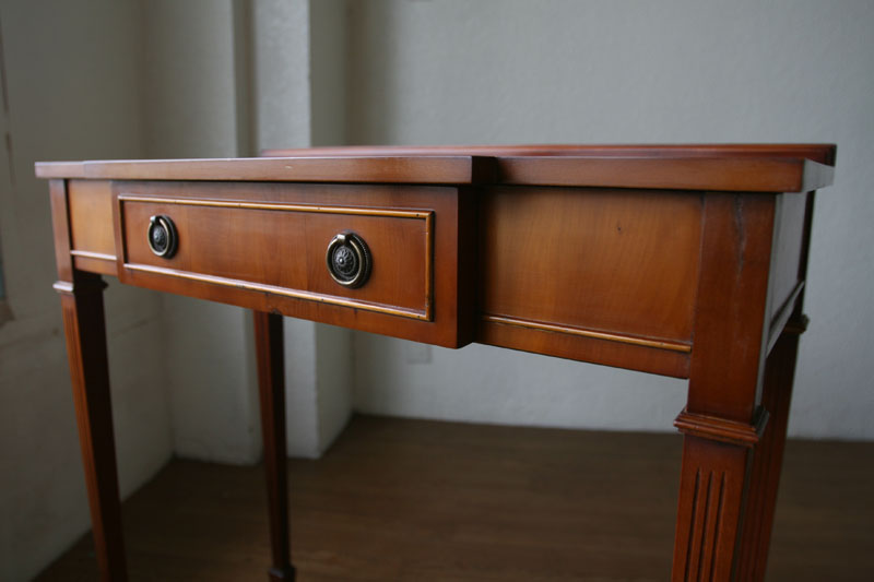 ユーウッドYew Woodホールテーブル