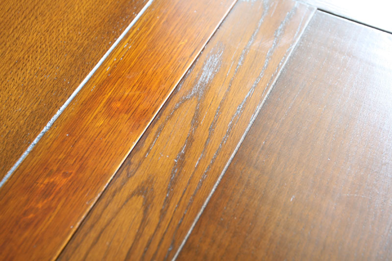 2レッグドローリーフテーブル