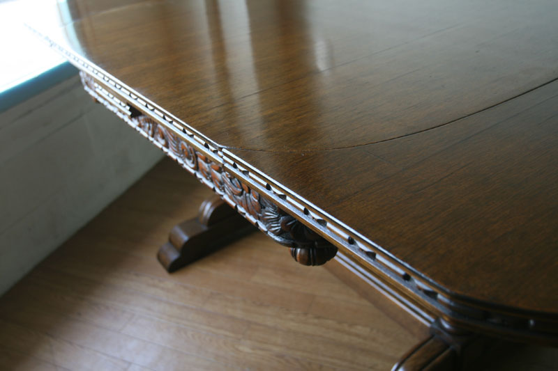 スーパーバルボスドローリーフテーブル