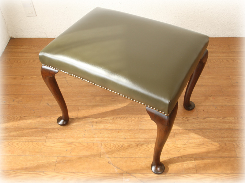 パーカーノールParker Knoll クイーンアンスツール