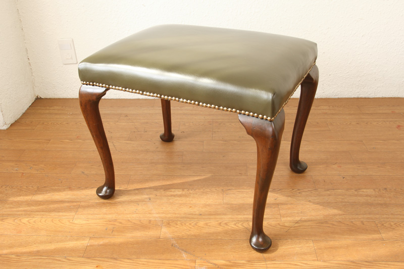 パーカーノールParker Knoll クイーンアンスツール
