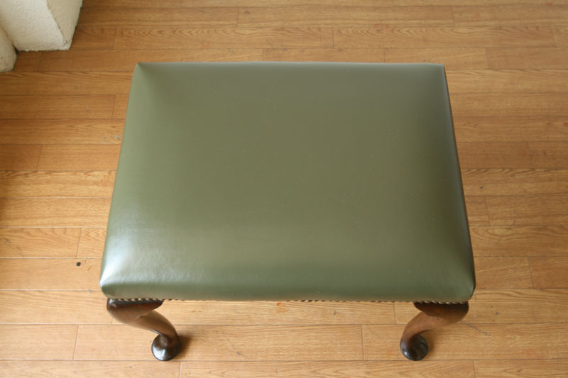 パーカーノールParker Knoll クイーンアンスツール
