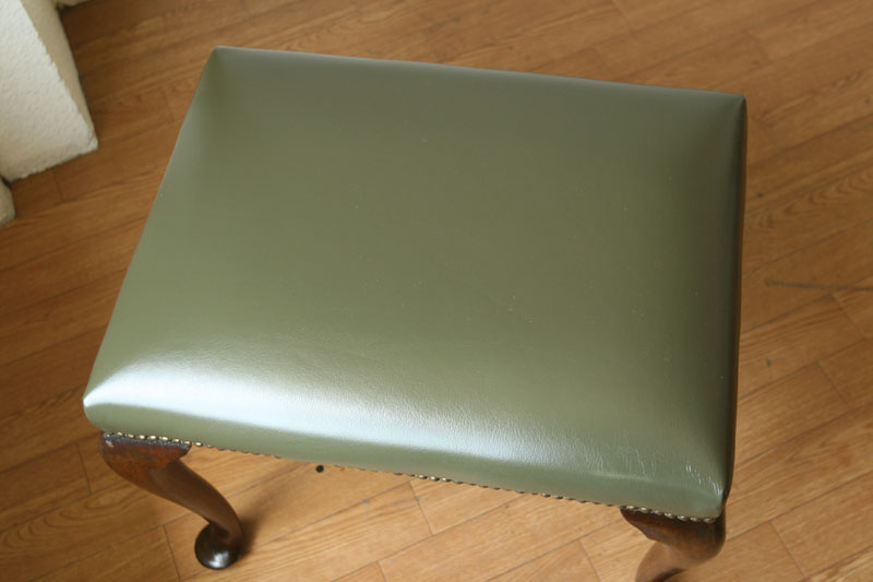 パーカーノールParker Knoll クイーンアンスツール