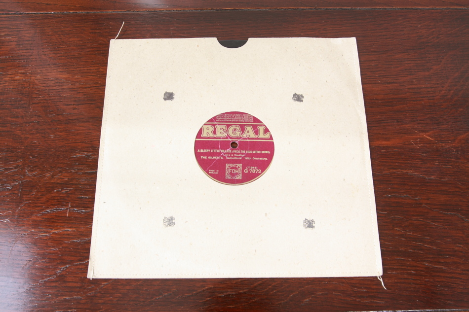 SPレコード盤　10インチ25cm　26　～A SLEEPY LITTELE VILLAGE～
