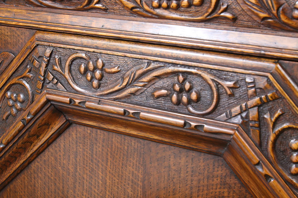 The king of Sideboard ! スーパーバルボスオーク カクテルキャビネット