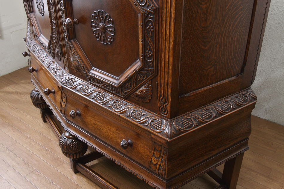 The king of Sideboard ! スーパーバルボスオーク カクテルキャビネット