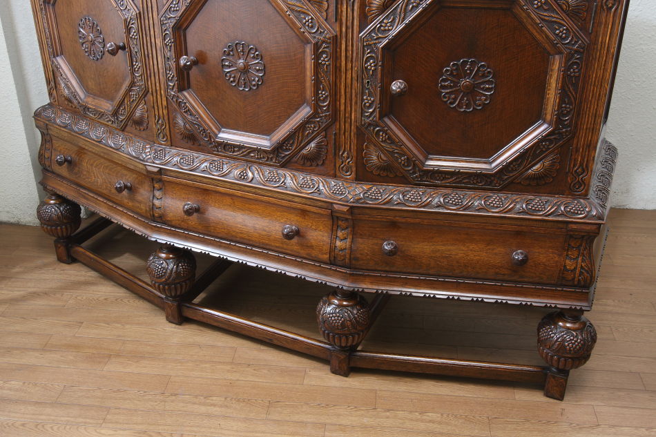 The king of Sideboard ! スーパーバルボスオーク カクテルキャビネット