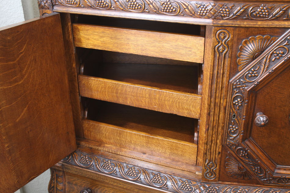 The king of Sideboard ! スーパーバルボスオーク カクテルキャビネット