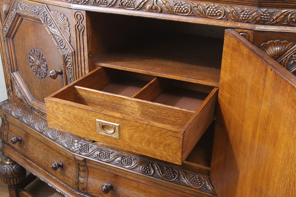 The king of Sideboard ! スーパーバルボスオーク カクテルキャビネット