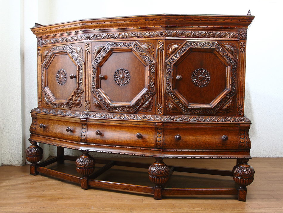 The king of Sideboard ! スーパーバルボスオーク カクテルキャビネット
