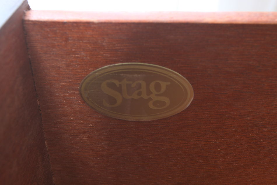 “スタッグ”Stag Furniture 7ドロワーマホガニーハイチェスト