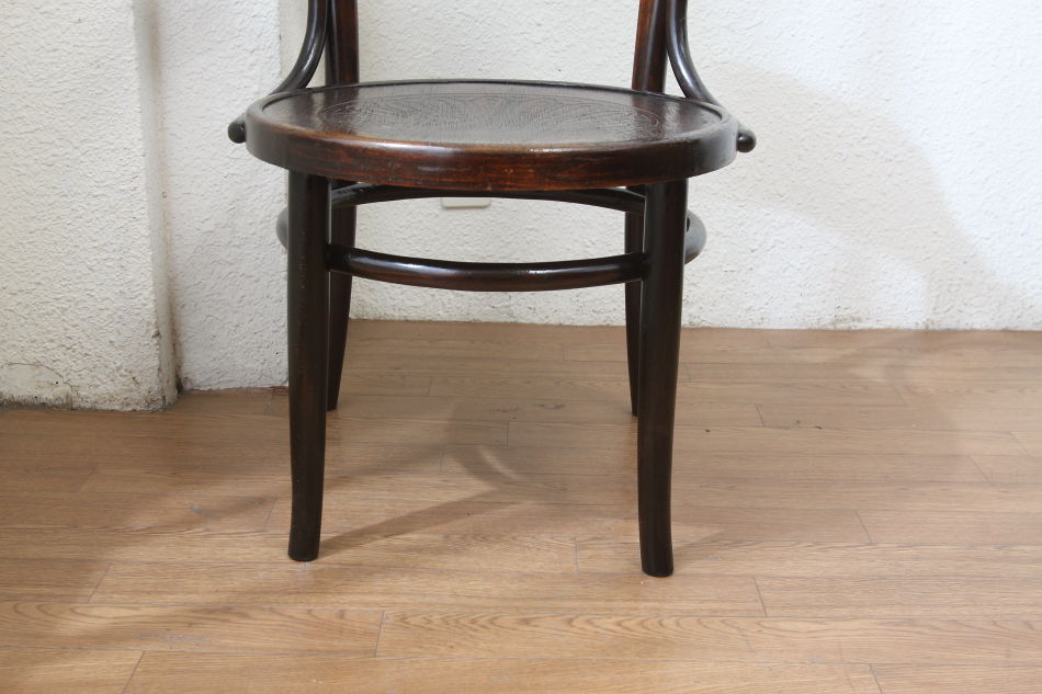 トーネットThonet ベントウッドアームチェア