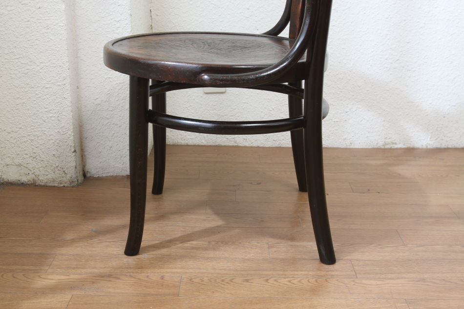 トーネットThonet ベントウッドアームチェア