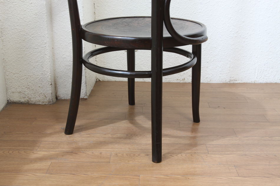 トーネットThonet ベントウッドアームチェア