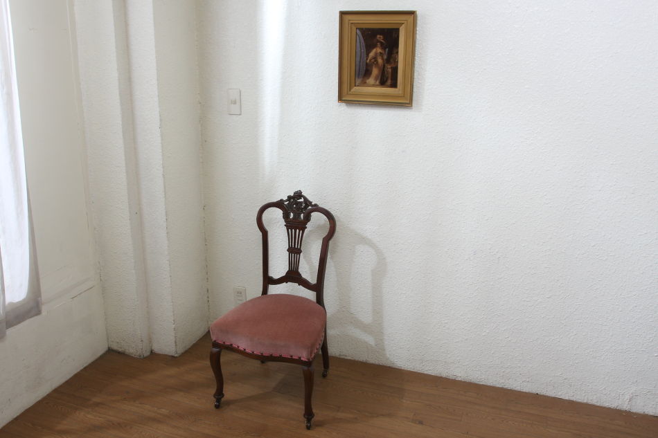 A Lady with a very large hat/crystolian painting