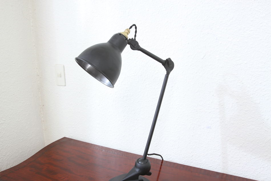 グラGRAS Lamp N°202 ヴィンテージ デスクランプ｜アンティーク家具 