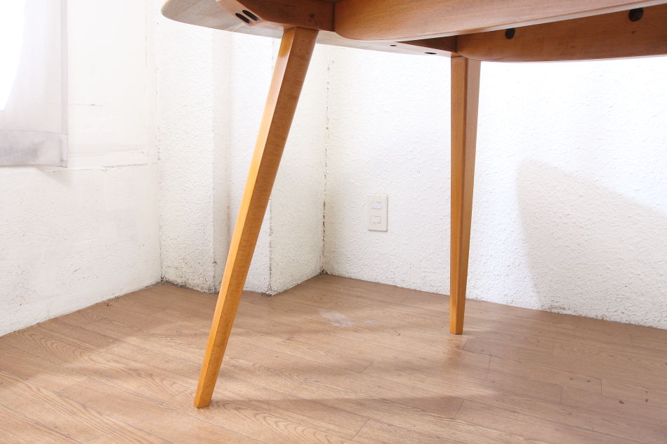 アーコールErcol　リフェクトリーテーブル