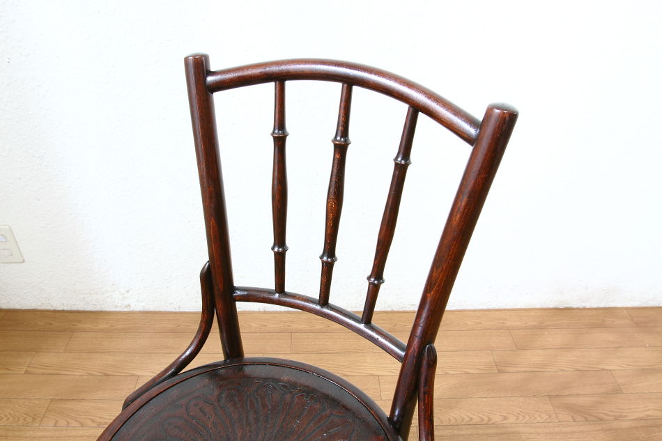 トーネットTHONET ベントウッドスピンドルバックチェア