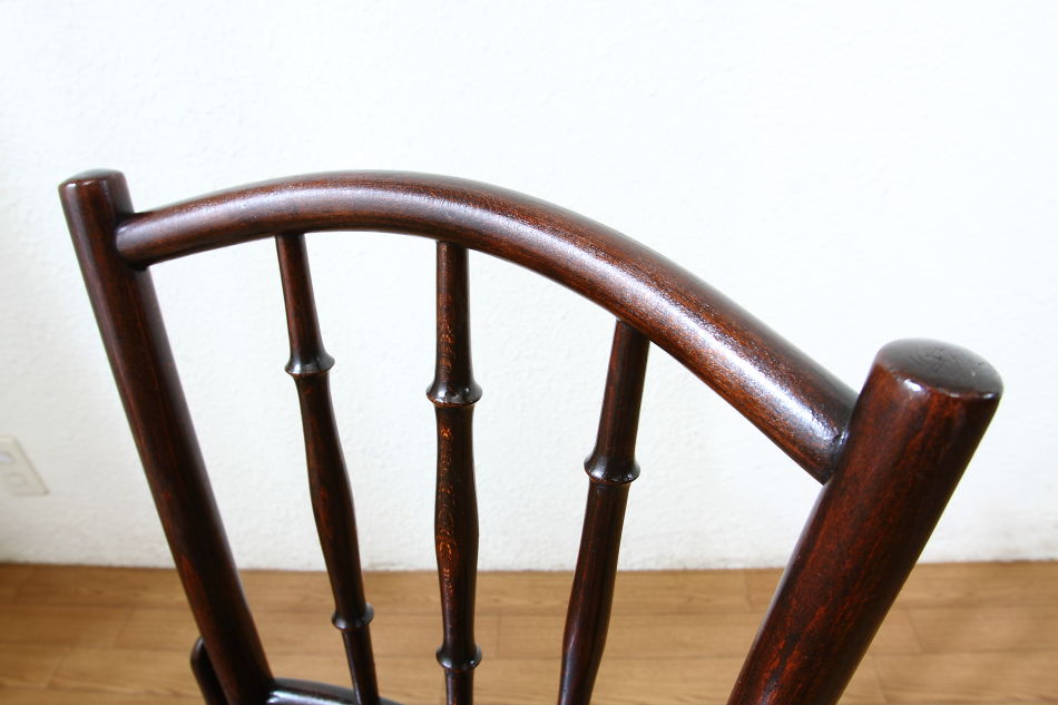 トーネットTHONET ベントウッドスピンドルバックチェア