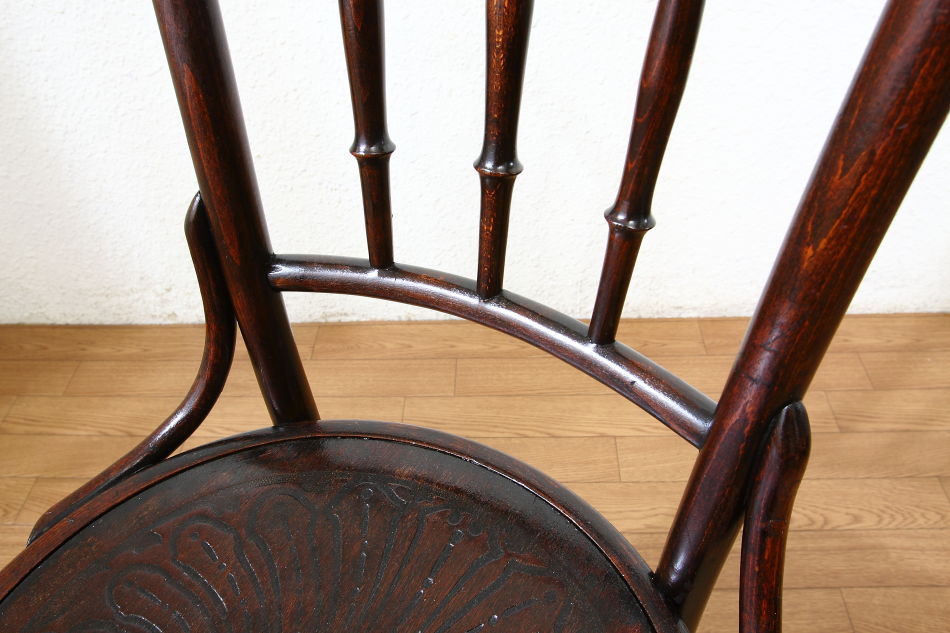 トーネットTHONET ベントウッドスピンドルバックチェア