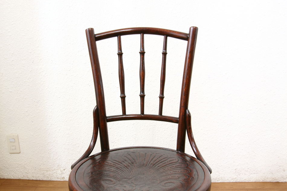 トーネットTHONET ベントウッドスピンドルバックチェア
