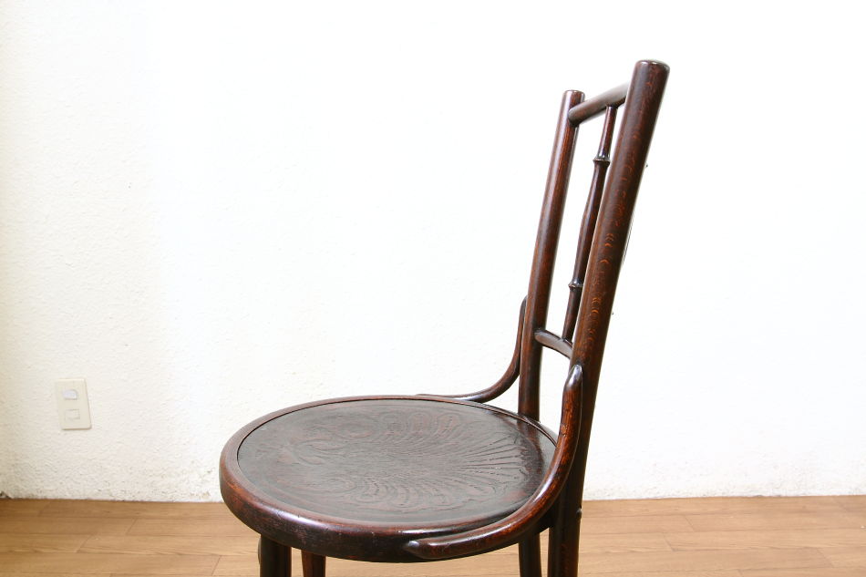 トーネットTHONET ベントウッドスピンドルバックチェア