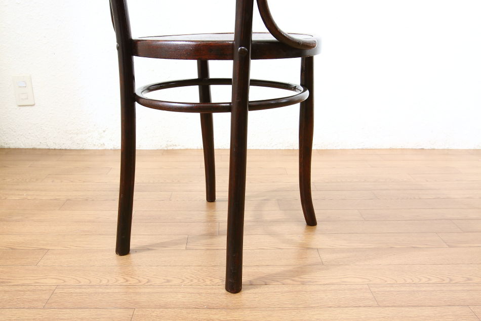 トーネットTHONET ベントウッドスピンドルバックチェア