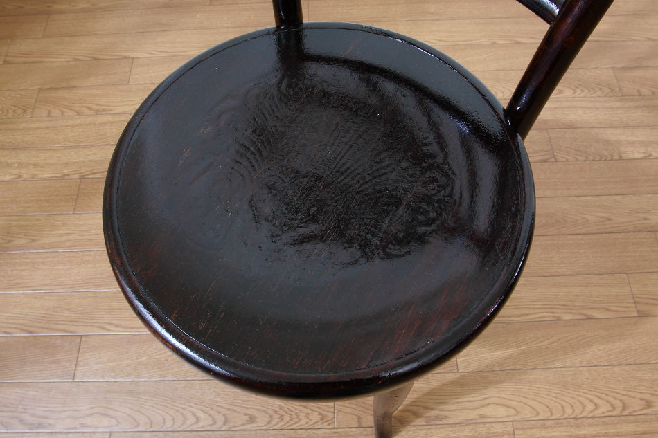 フィッシェルFischel ベントウッドスピンドルバックチェア